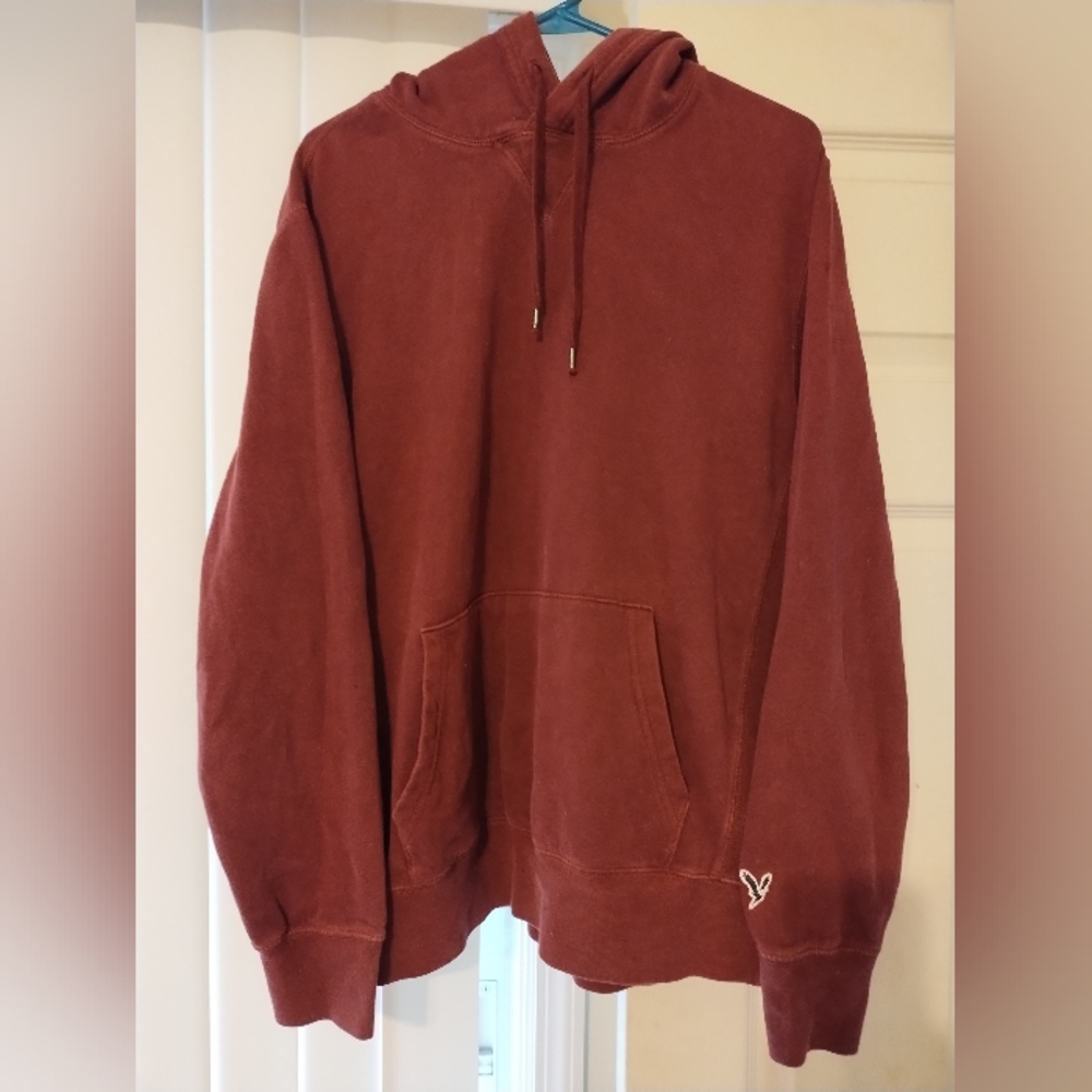 American Eagle Maroon Pull Over Hoodie Unisex Size Medium. So Soft